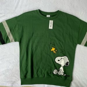 nwt snoopy crew neck